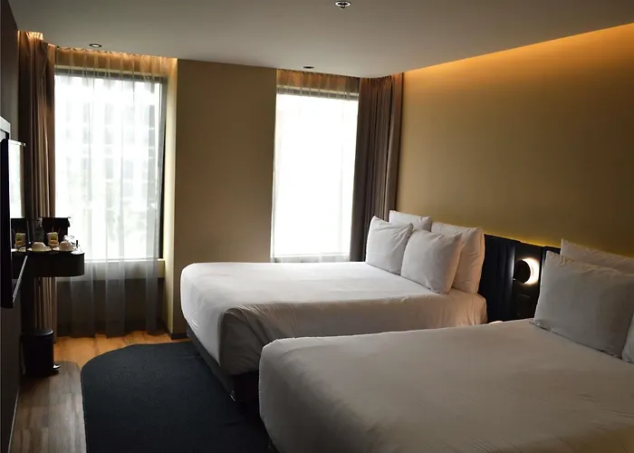 Novotel Centro Historico Hotel